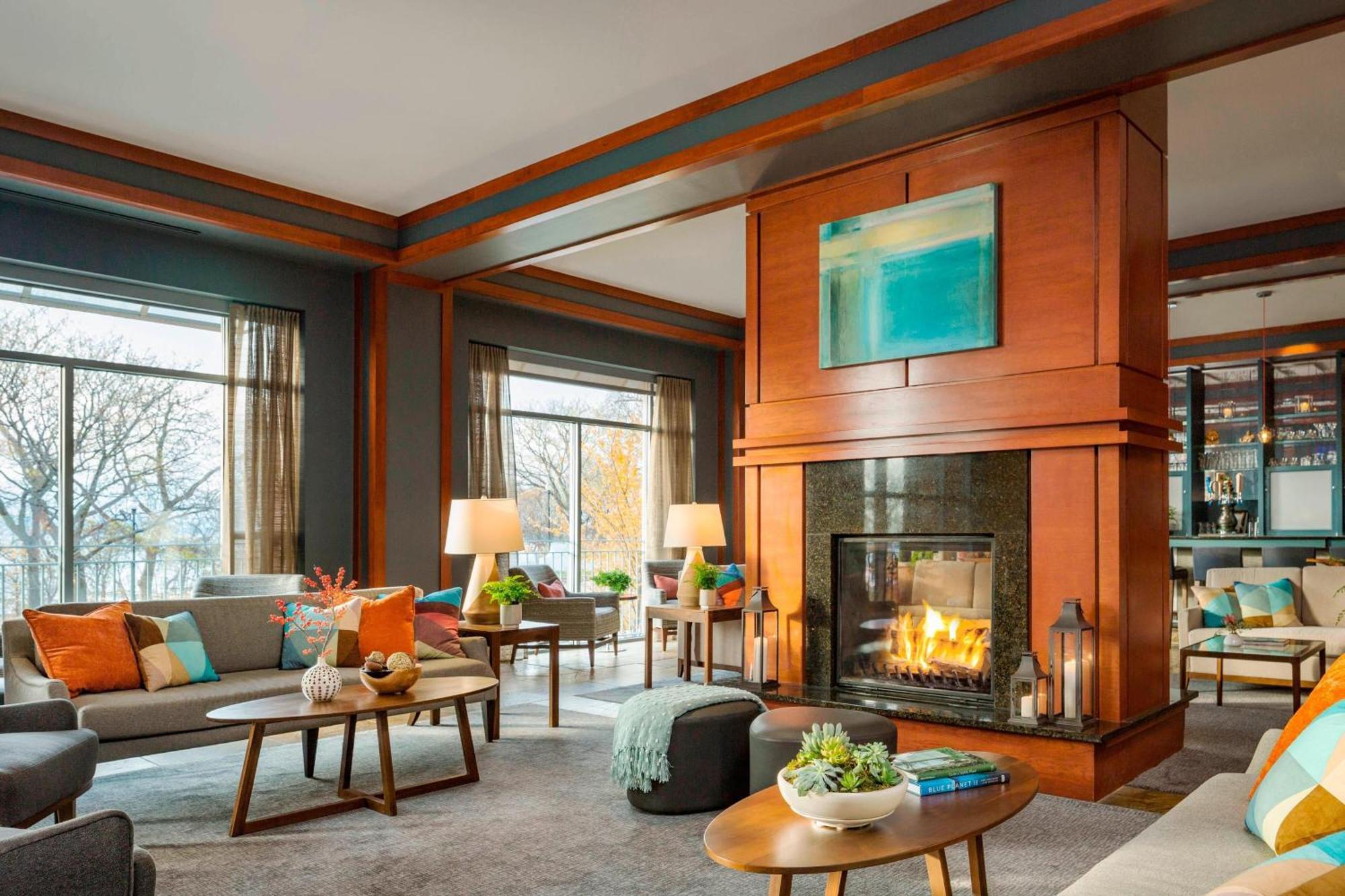 Готель Courtyard Burlington Harbor Екстер'єр фото